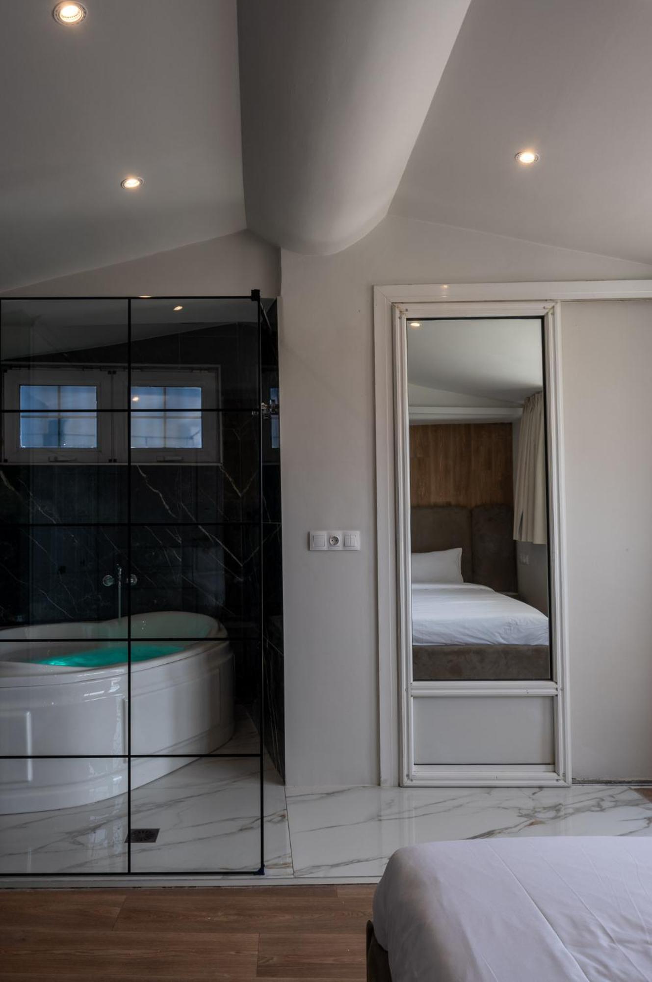 Noho Acropolis Suites X Elise , Olivia Athens Exterior photo